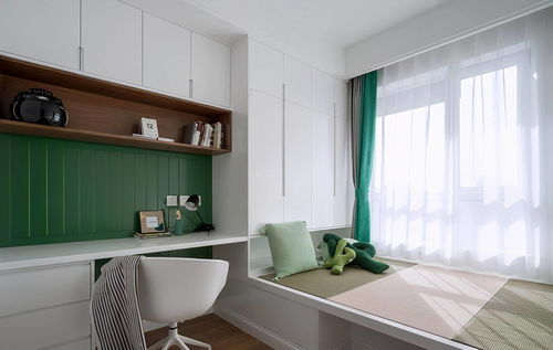 他家65平小两居 双卫布局,电视墙连接玻璃拐角门,时尚又大气